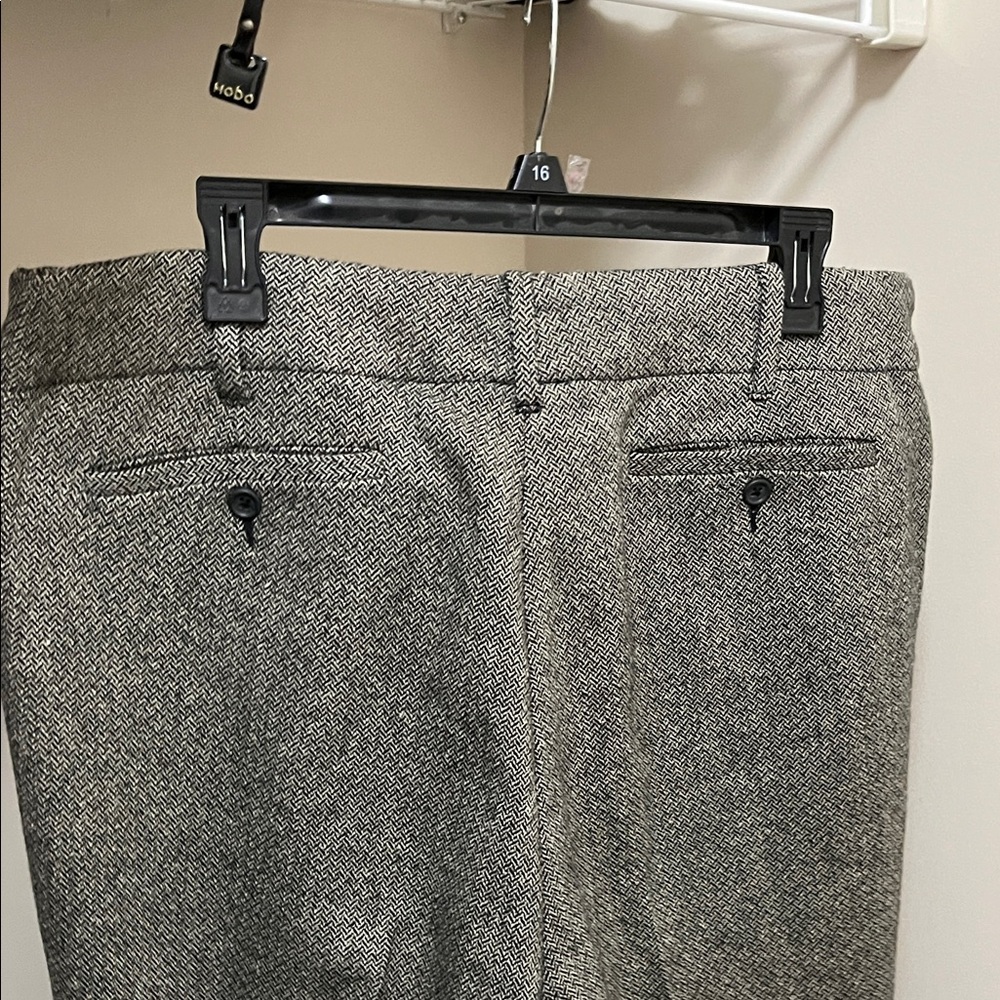 Banana Republic Women’s Black and beige Herringbone Pants - Picture 3 of 3